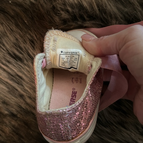 Converse all star girls size 5 low top pink glitter converse, - Picture 5 of 5